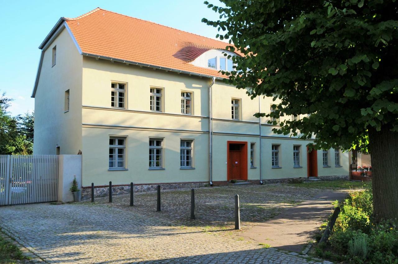 Mirabellenhof-Fewo Mit Terrasse Biesenthal Luaran gambar