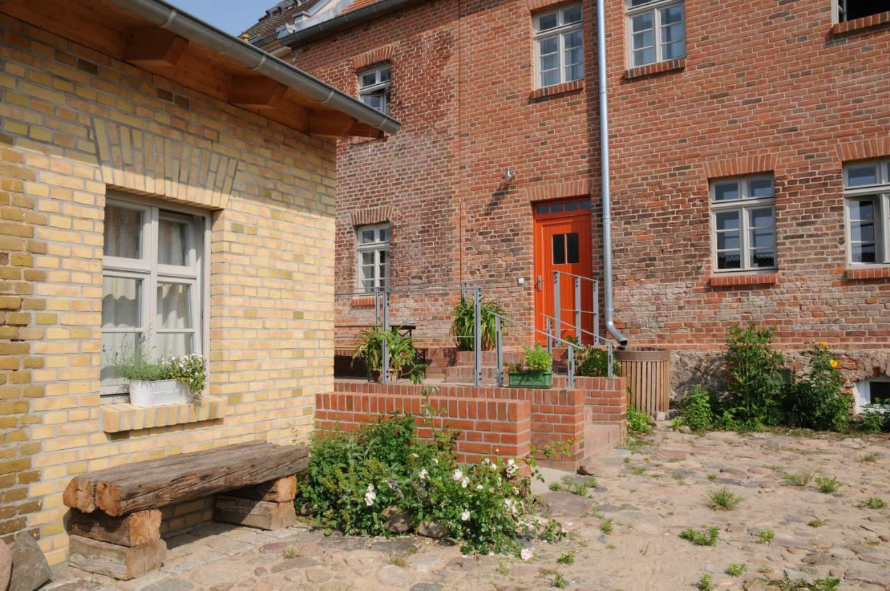 Mirabellenhof-Fewo Mit Terrasse Biesenthal Luaran gambar